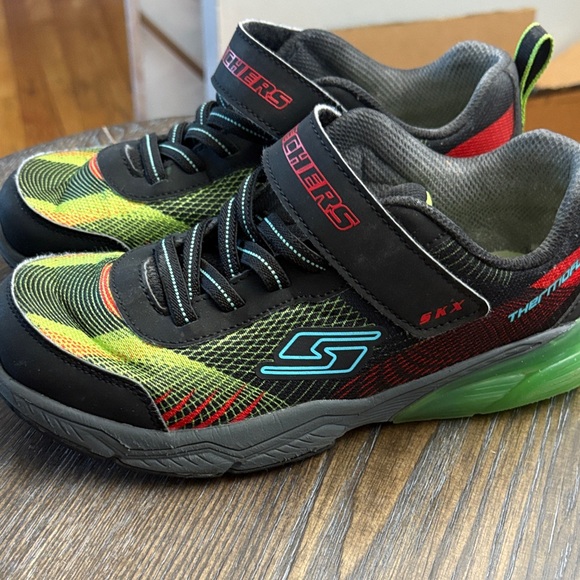 Skechers Kids' Black and Neon Green Sneakers - Picture 1 of 7